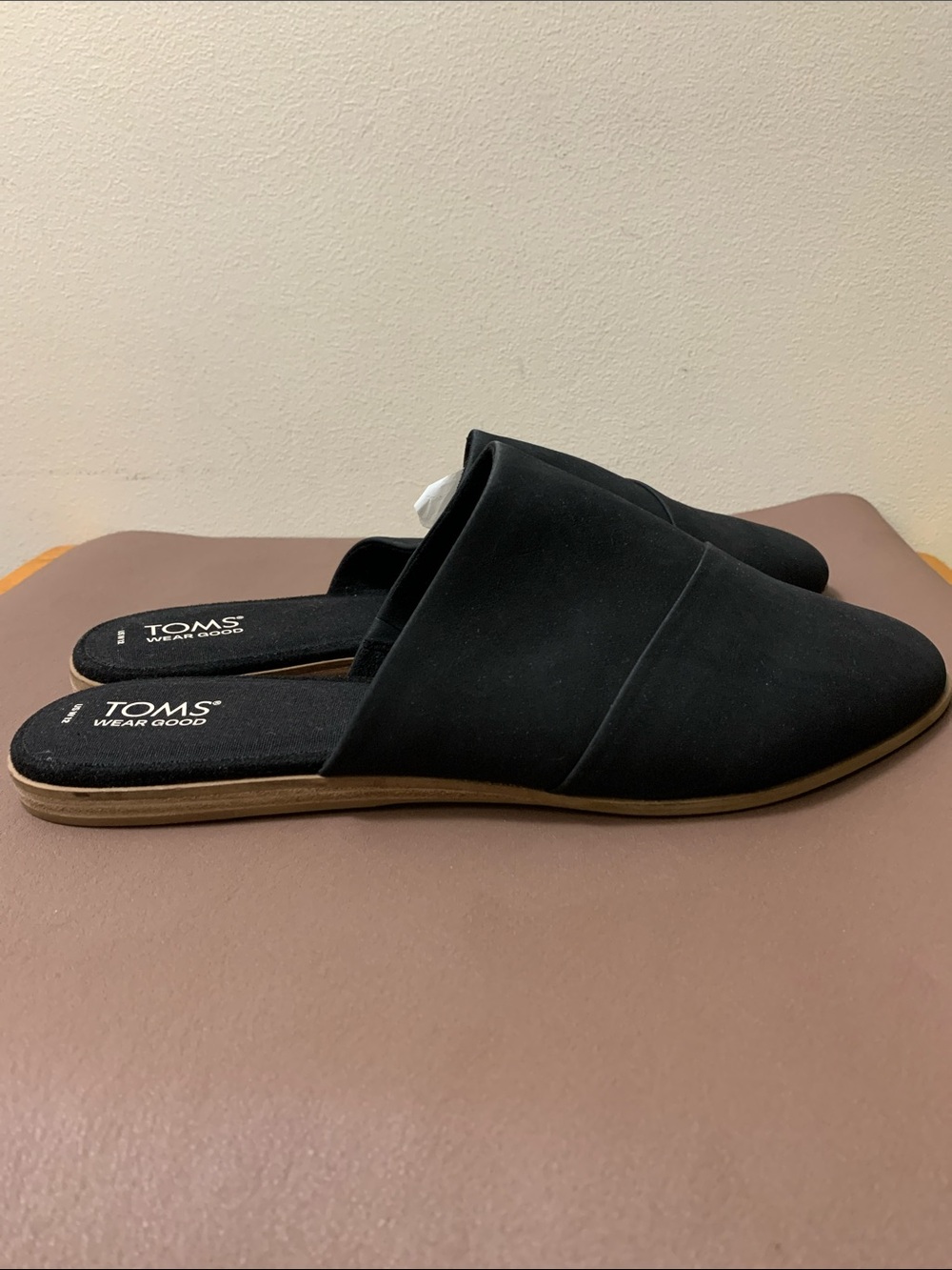 TOMS Jade Black Leather Slip On Flat (Size 12)